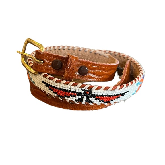 Vintage Accessories - 70s vintage southwestern beaded tooled cowhide leather belt XS